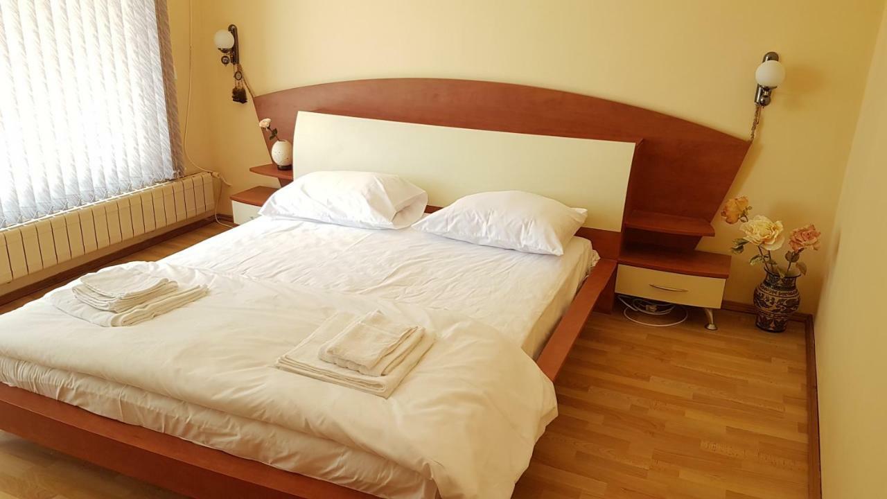 Rosarium Residence Guest House Dryanovo Luaran gambar