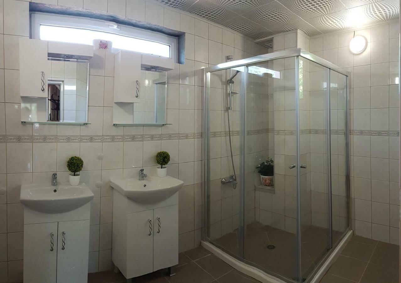 Rosarium Residence Guest House Dryanovo Luaran gambar