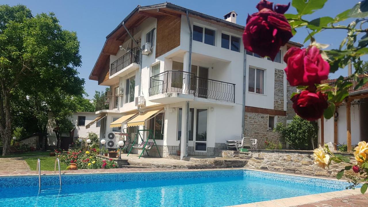 Rosarium Residence Guest House Dryanovo Luaran gambar